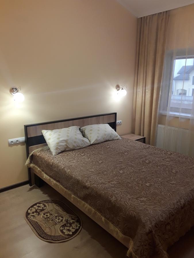 Gostynnyi Dvir Cottage Ternopil Exteriör bild