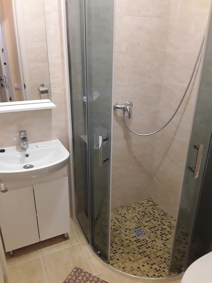 Gostynnyi Dvir Cottage Ternopil Exteriör bild